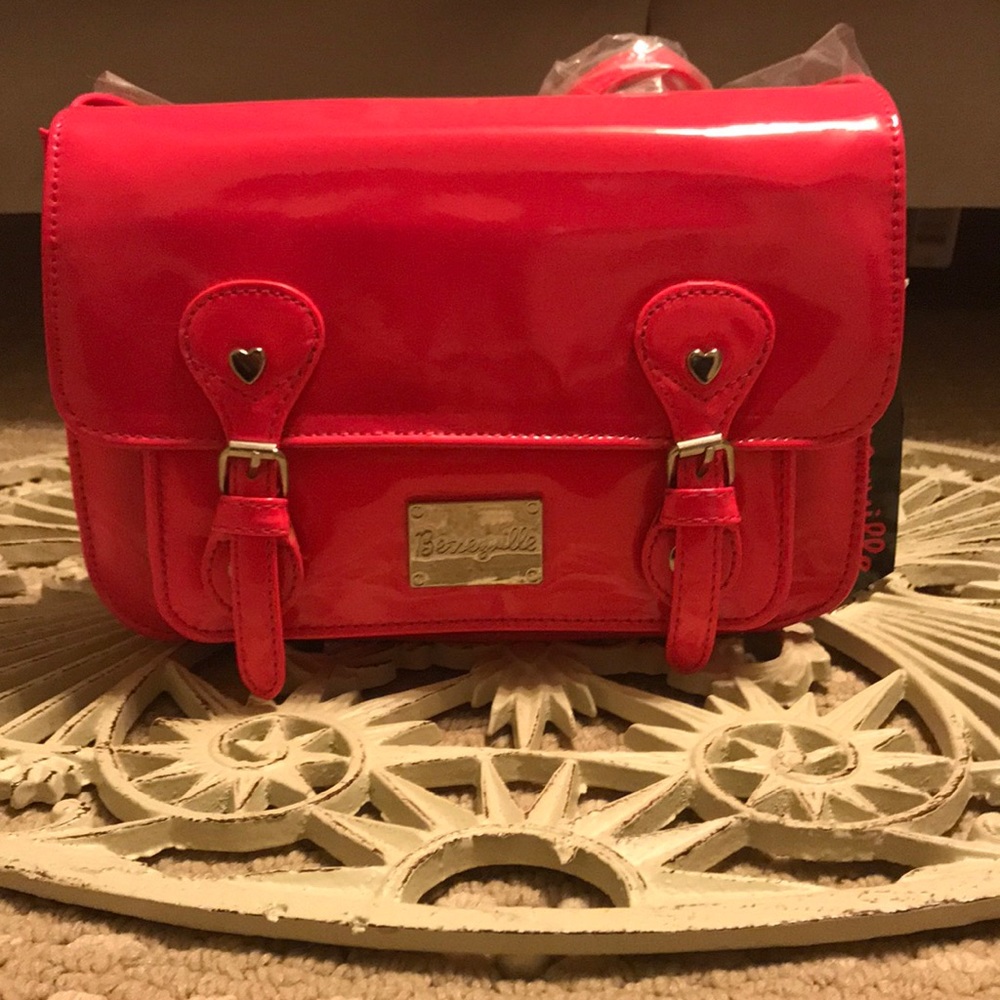 BRAND NEW WITH TAGS Betsyville crossbody bag